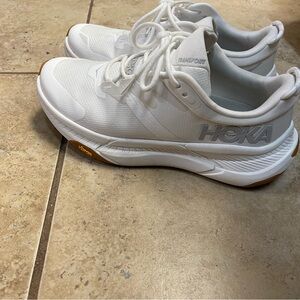 HOKA Transport